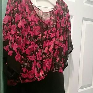 Beautiful blouse with attached cami Large